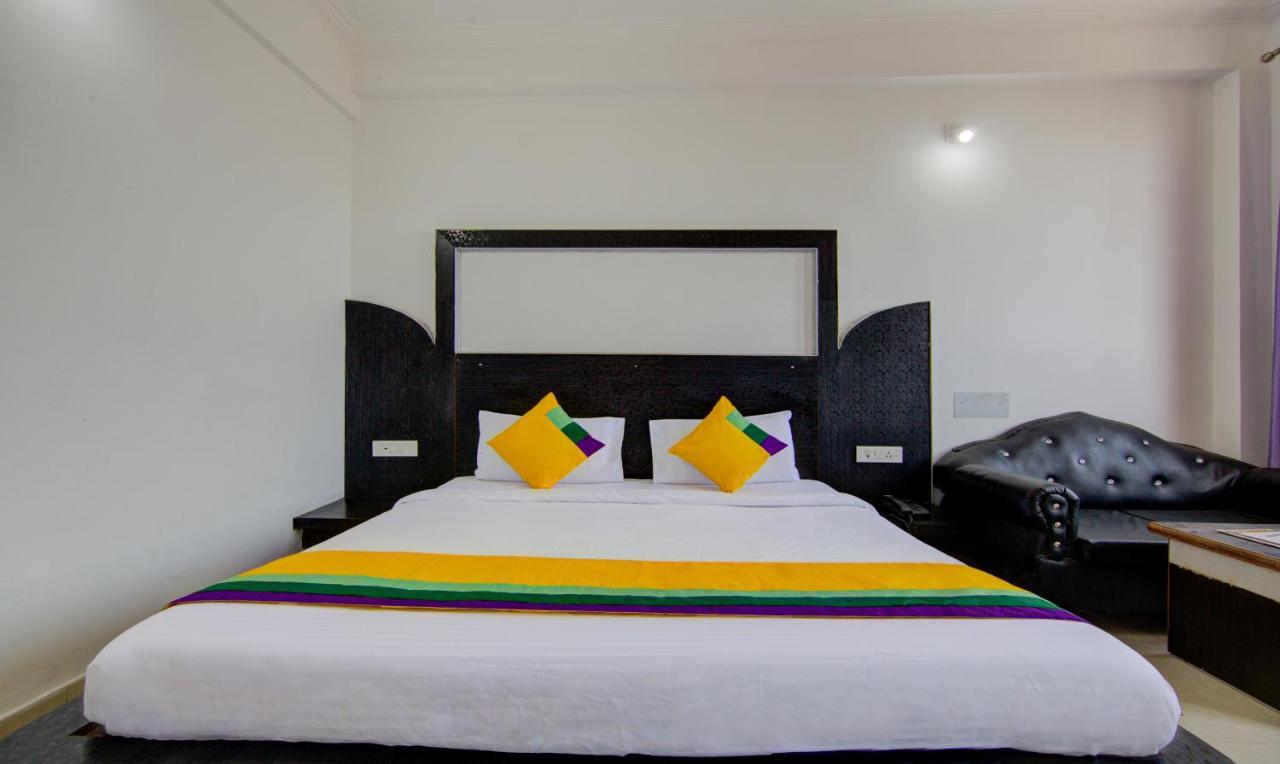 Itsy Hotels Satya Shree คาตรา ภายนอก รูปภาพ