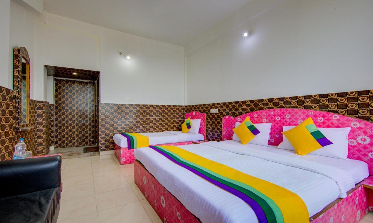 Itsy Hotels Satya Shree คาตรา ภายนอก รูปภาพ