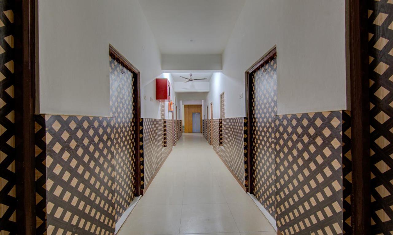 Itsy Hotels Satya Shree คาตรา ภายนอก รูปภาพ